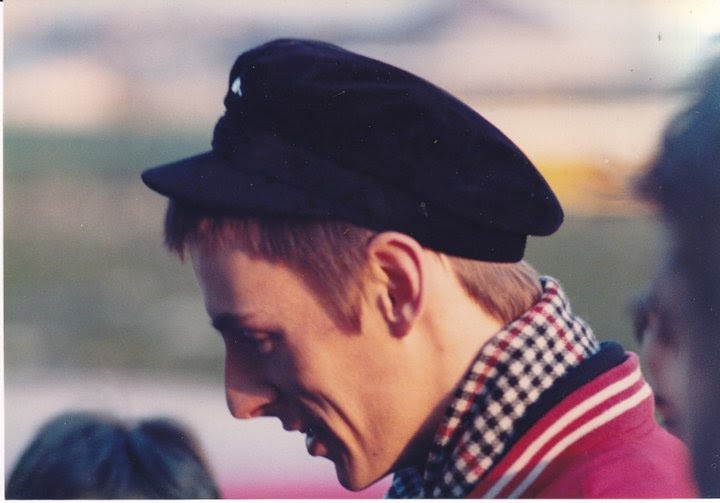 pretty green lennon hat