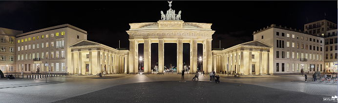 Brandenburg Gate, from Pariser Platz