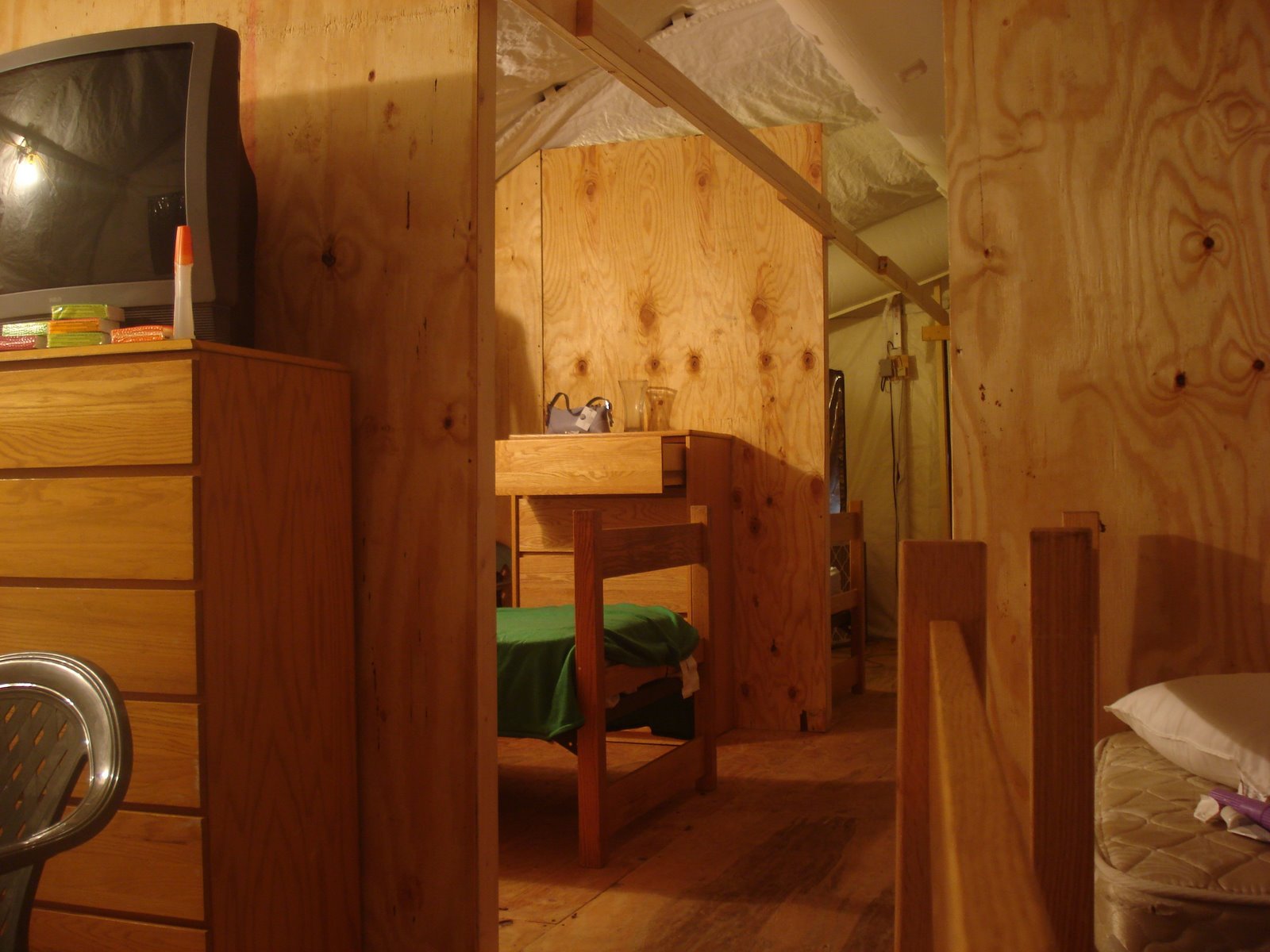 [gtmo_tent_1208.JPG]