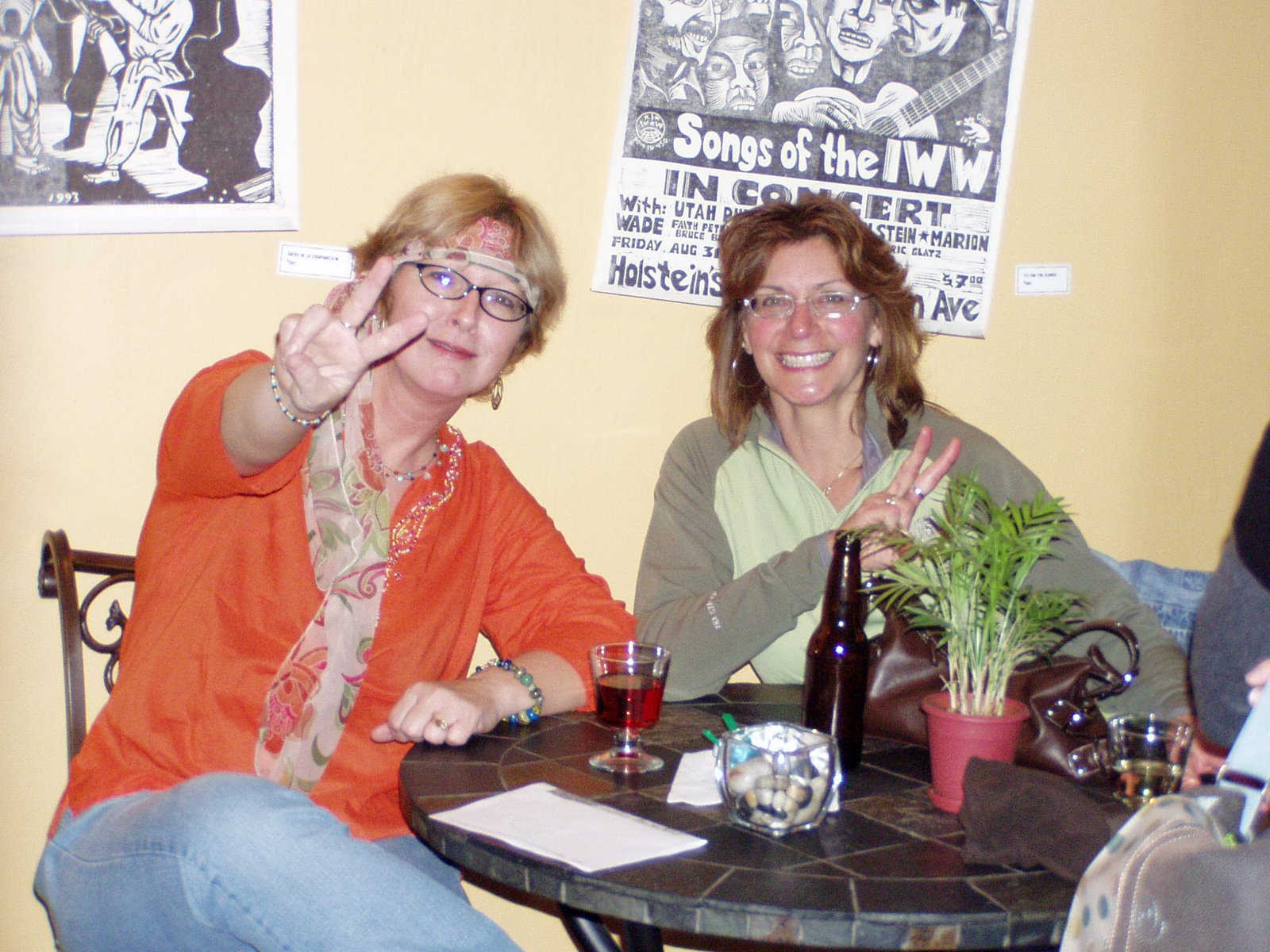 [Kim+and+Karen.JPG]