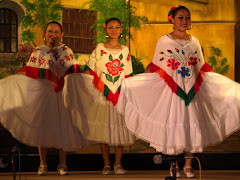 Bailes folclóricos en Mérida