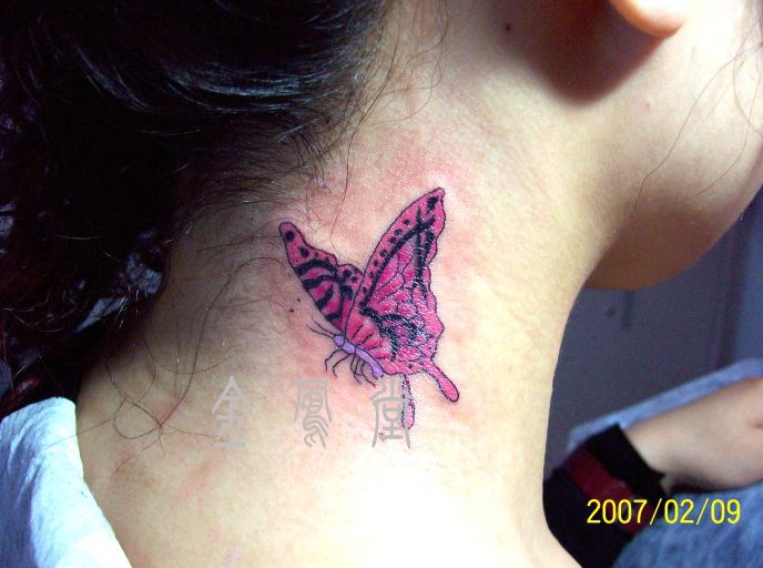 Great Pink plumeria tattoo on the hip. Very cute and feminine Source: