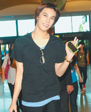 park jung min  habla de sus actividades con ss501 Handsome+park+jung+min