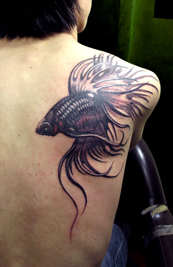 tattoo back piece ink arowana fish waves flowers arowana tattoo