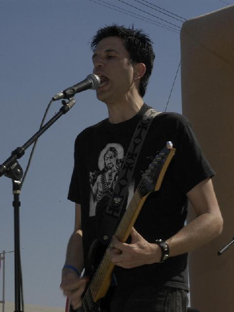 [John+Dissed+2.JPG]