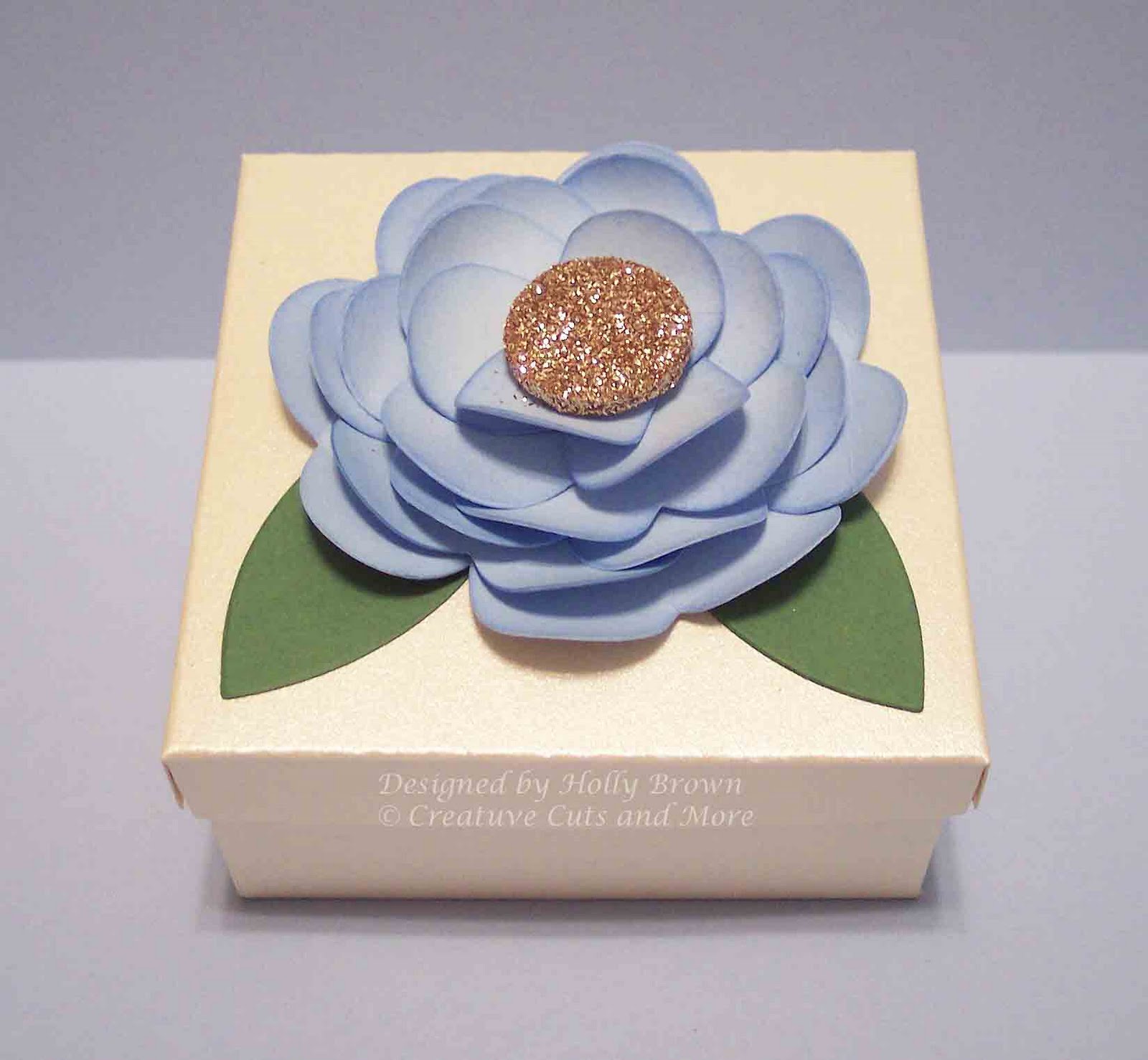 Diecut Diva Heart Flower favor box