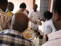 Maboudi et ses collègues lors d'un séminaire