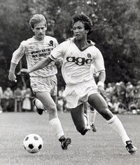 perpisahan bagi dua pemain asingnya fandi ahmad dan david lee
