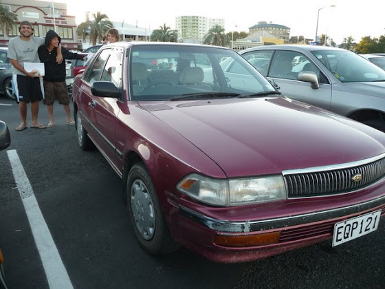Aquí otra foto de nuestro auto en Nueva Zelanda