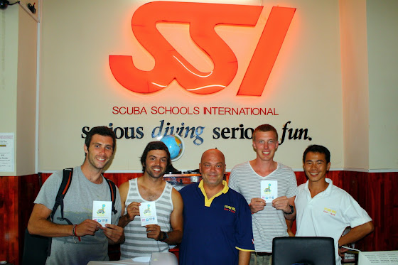 Acá estamos todos con nuestro carnet de SSI
