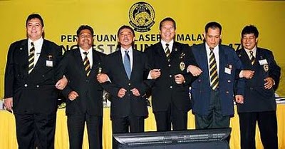 kb jpeg perempuan melayu kena hisap konek dan dirogol keling web web