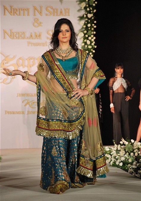 Zarine Khan 