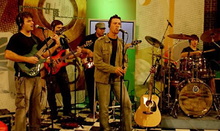 Banda IAHWEH em apresentação no programa Revolução Jesus, da TV Canção Nova.