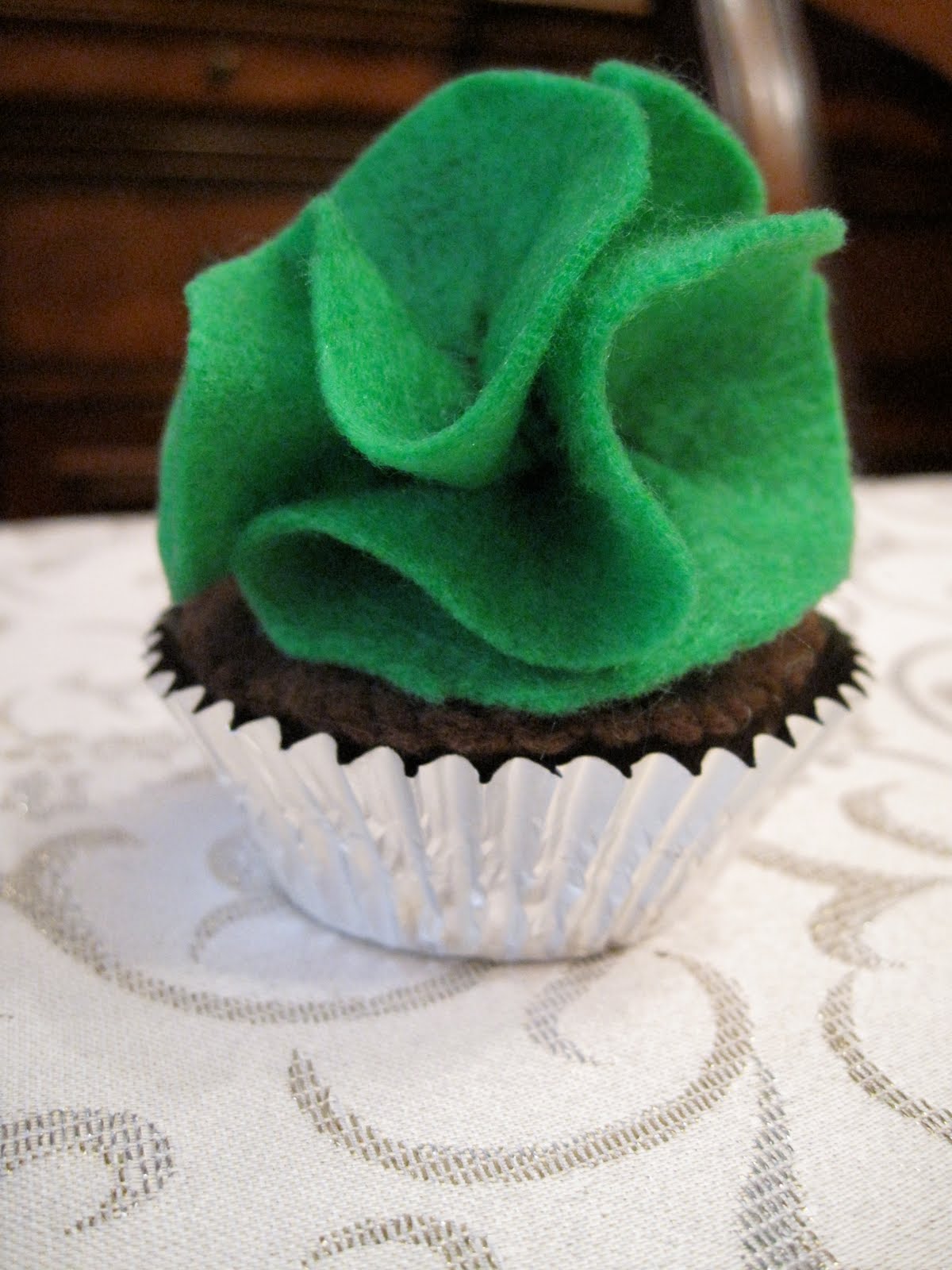 Felt Cupcake and Frosting Tutorial Smashed Peas & Carrots