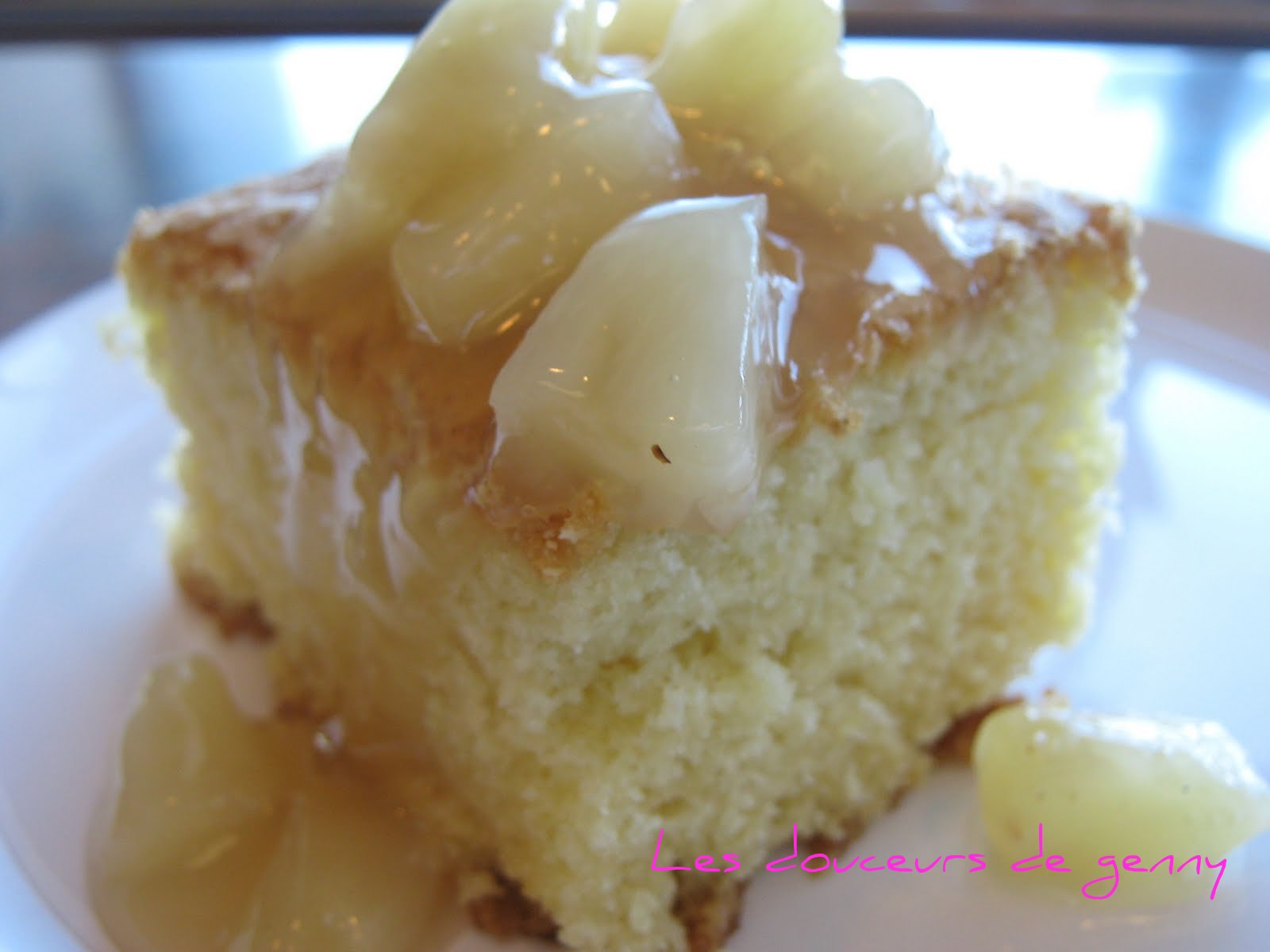 Les douceurs de genny GÂTEAU ÉPONGE SAUCE AUX ANANAS