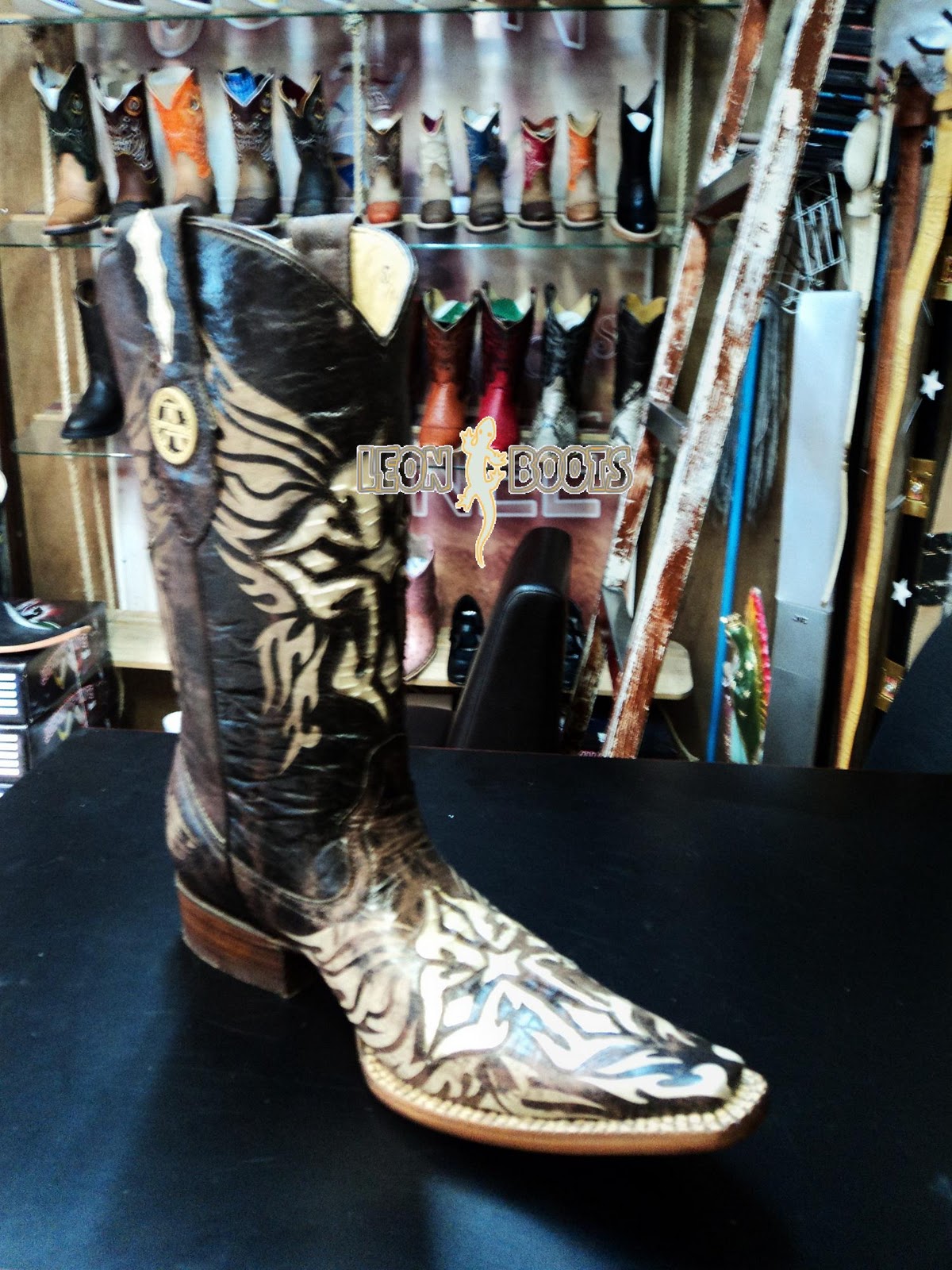 botas vaqueras versace