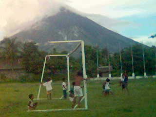 [Mayon1.jpg]