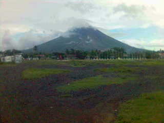 [Mayon3.jpg]