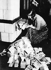 Tragisnya Nasib Uang Kertas di Jerman tahun 1923