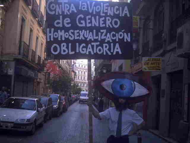 En el día del orgullo homosexual madrileño, algunas vías para ingresar en la secta gay