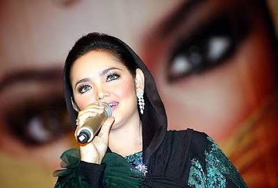 FiQ OnLinE: Datuk Siti Nurhaliza Boikot Amerika Dan Israel