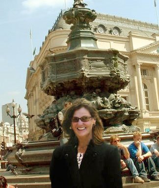 Paula Akin Taylor-Expressive Art Therapist