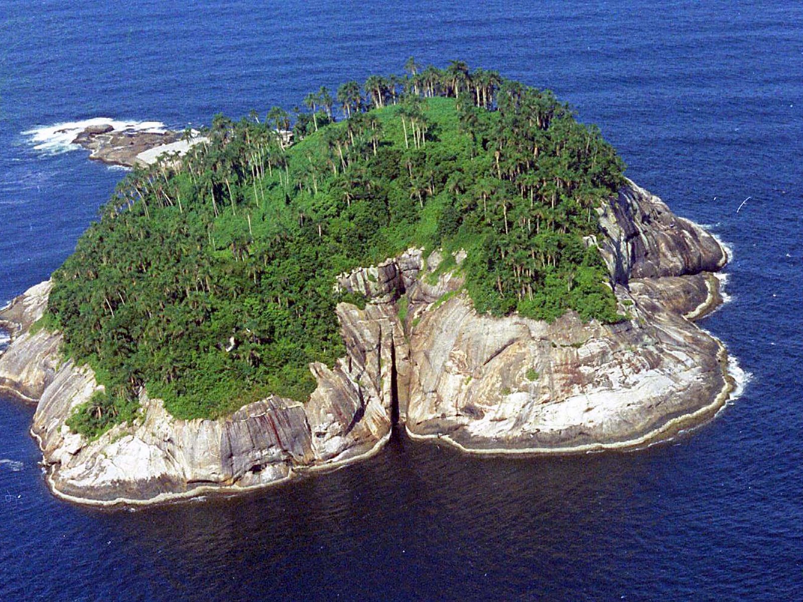 [Ilha+Queimada+Pequena02.jpg]