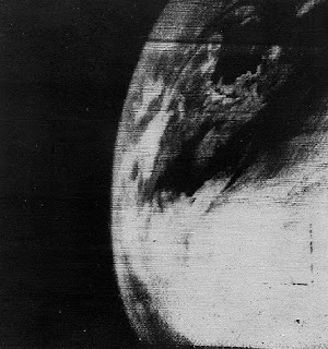 primera foto a la tierra first photo earth 1960 primera foto a la tierra