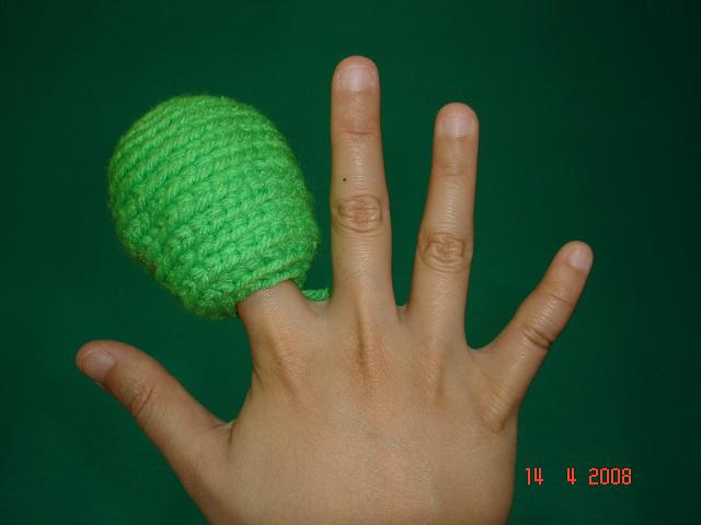 [crochet+sore+finger.JPG]