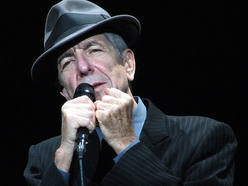 [leonard-cohen-o2.jpg]