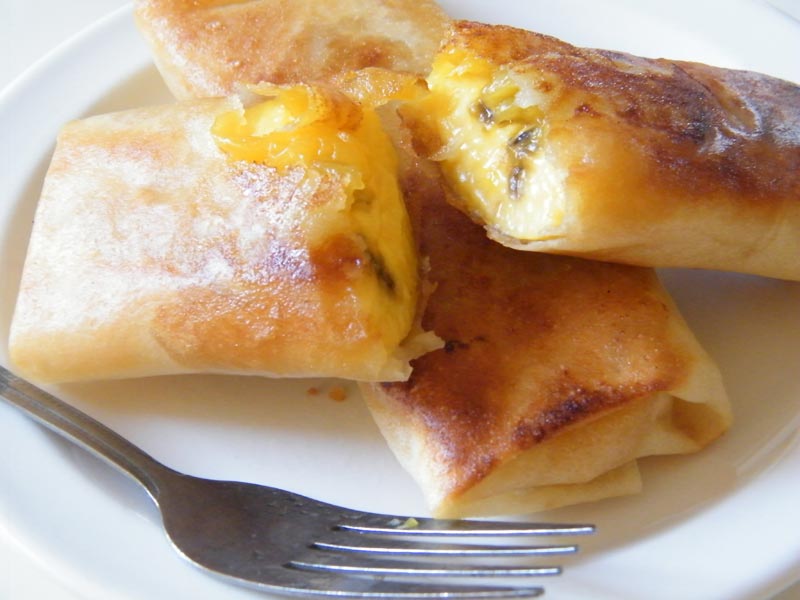 adobongblog Turon with mango