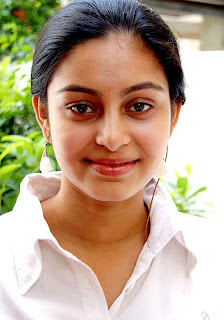 Nadodigal-actress-abinaya-tamilposters.com