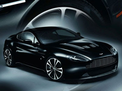 Aston Martin on 2010 Aston Martin Sports Car V12 Vantage Carbon Black Cars Concept