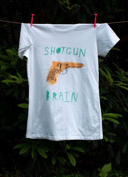 [shotgun+women01.jpg]