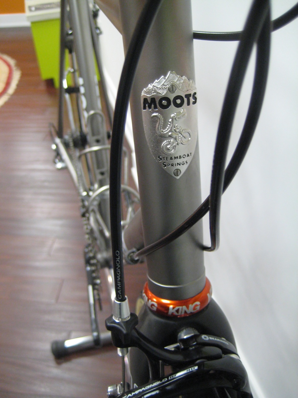 [Moots+headbadge.jpg]