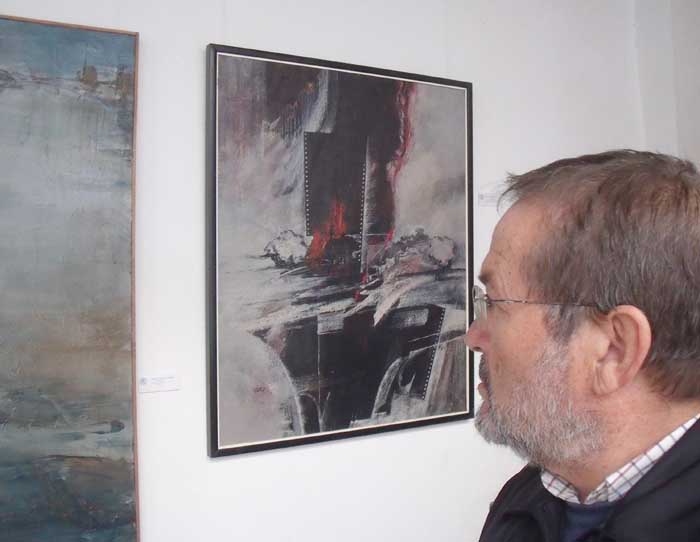 Con "África", obra selecionada en el Salon de otoño 2009 de la academia de bellas artes de sevilla