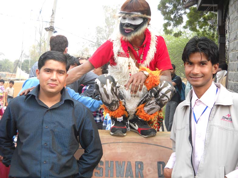 [JK_jitendra_kumar_Satyendra_Pal.jpg]