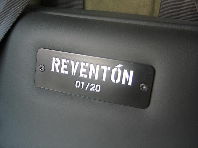[renton_unboxing-(8).jpg]