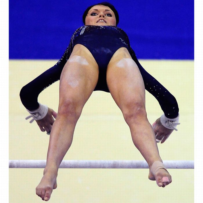 [women_gymnasts_16.jpg]