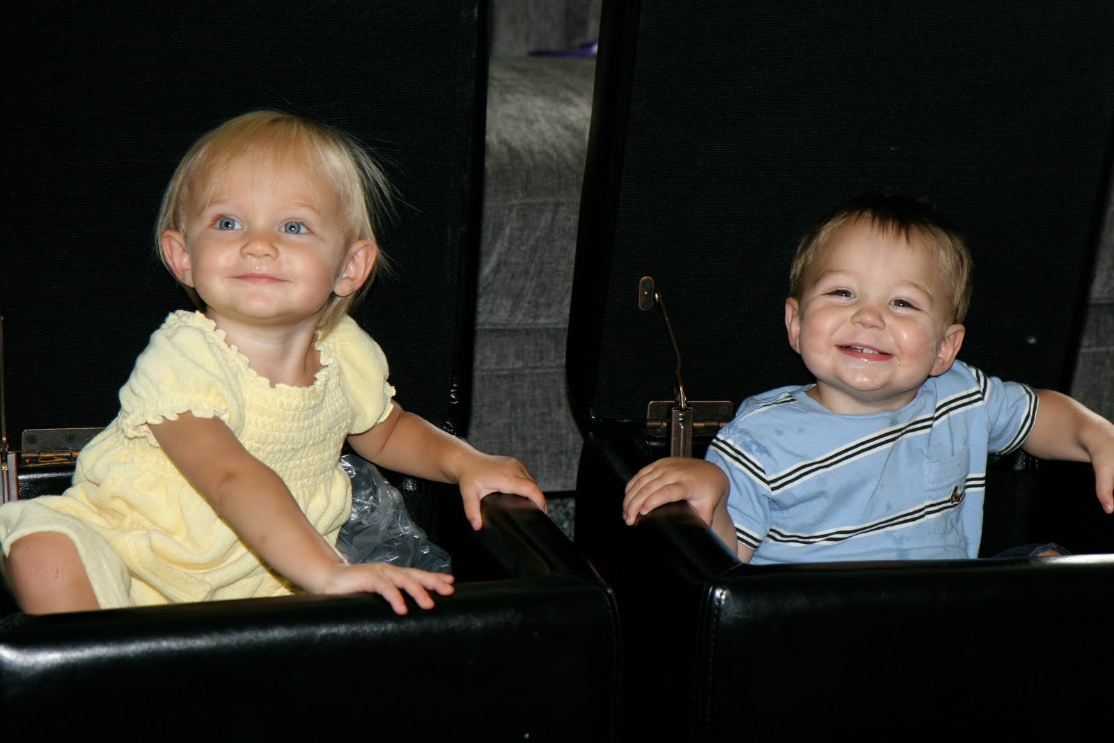 Mulvihill Family Erin, Kendall and Cole visit!