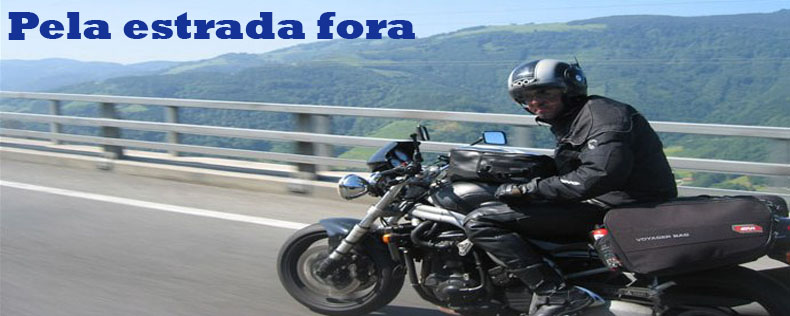 Pela estrada fora