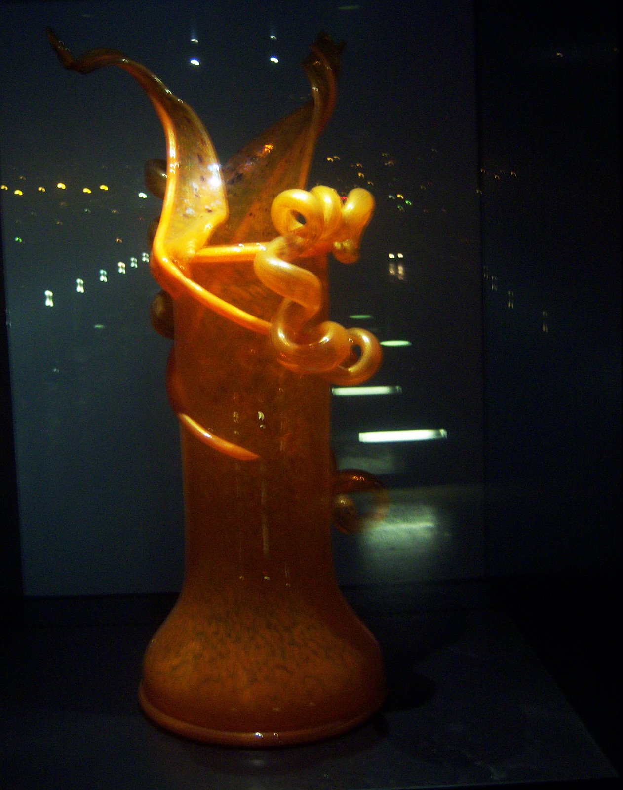 [01.11.09+Glass+Museum+063.jpg]