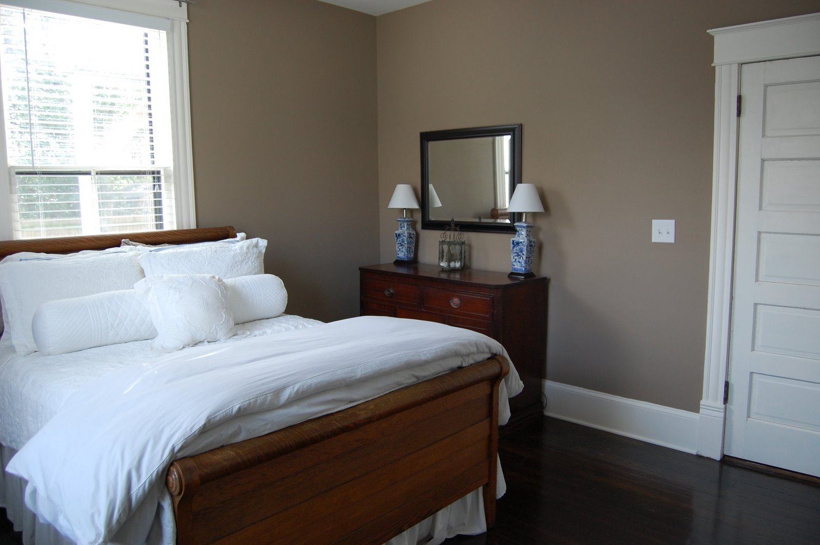 [Kristen+guest+room.bmp]