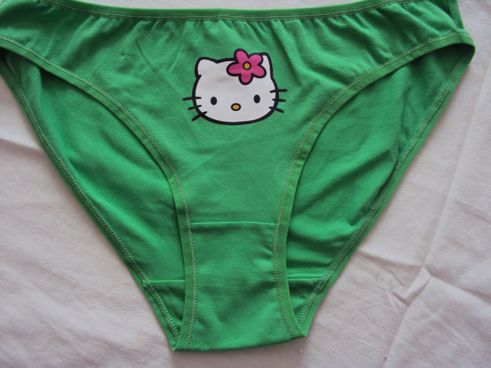 culotte slip femme fille hello kitty