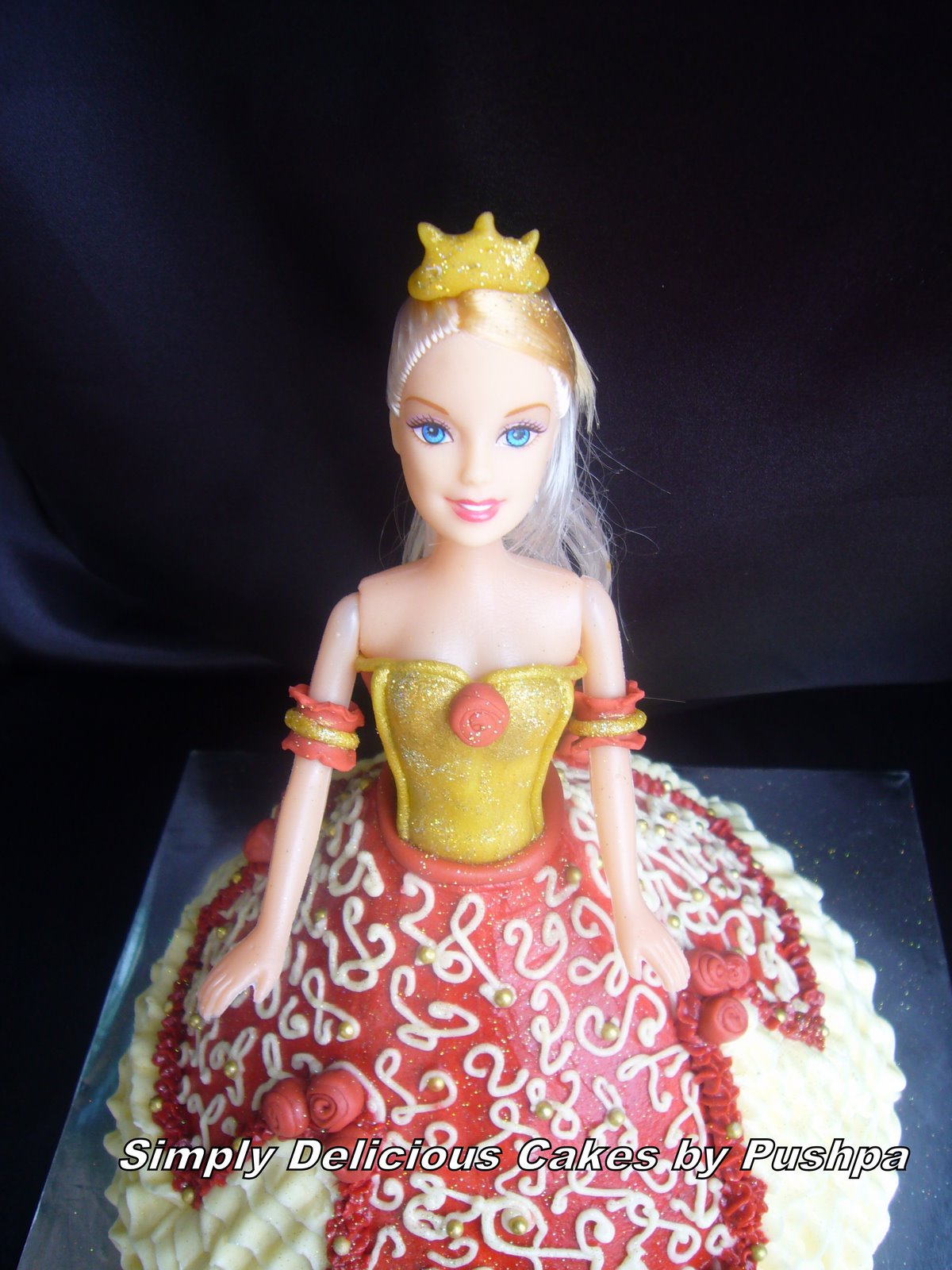 SIMPLY DELICIOUS CAKES: Maroon & Gold Barbie