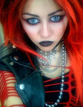 [hannahmontana_04.jpg]