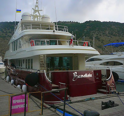 Яхта сына Януковича Яхта сына Януковича