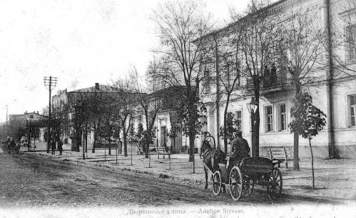 Улица Дворянская в Симферополе
