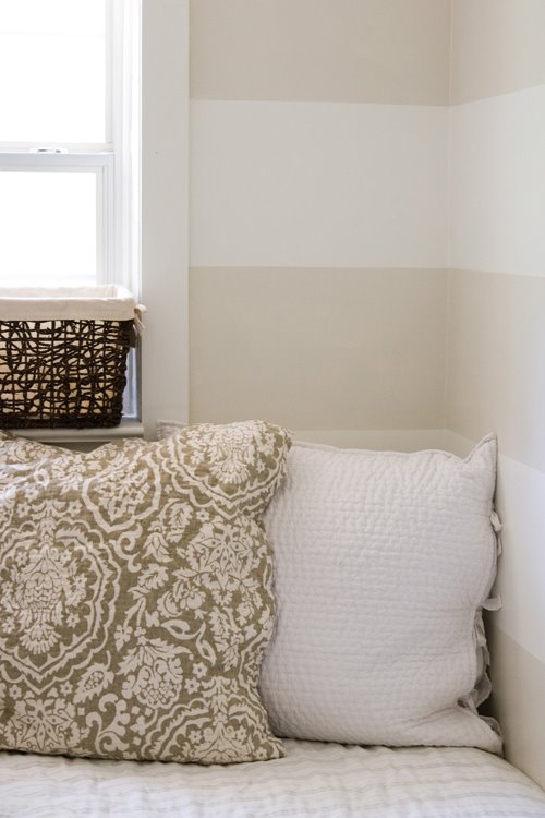 [Reading+Room+Corner.jpg]