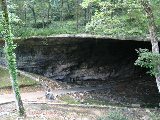 [cavern.jpg]